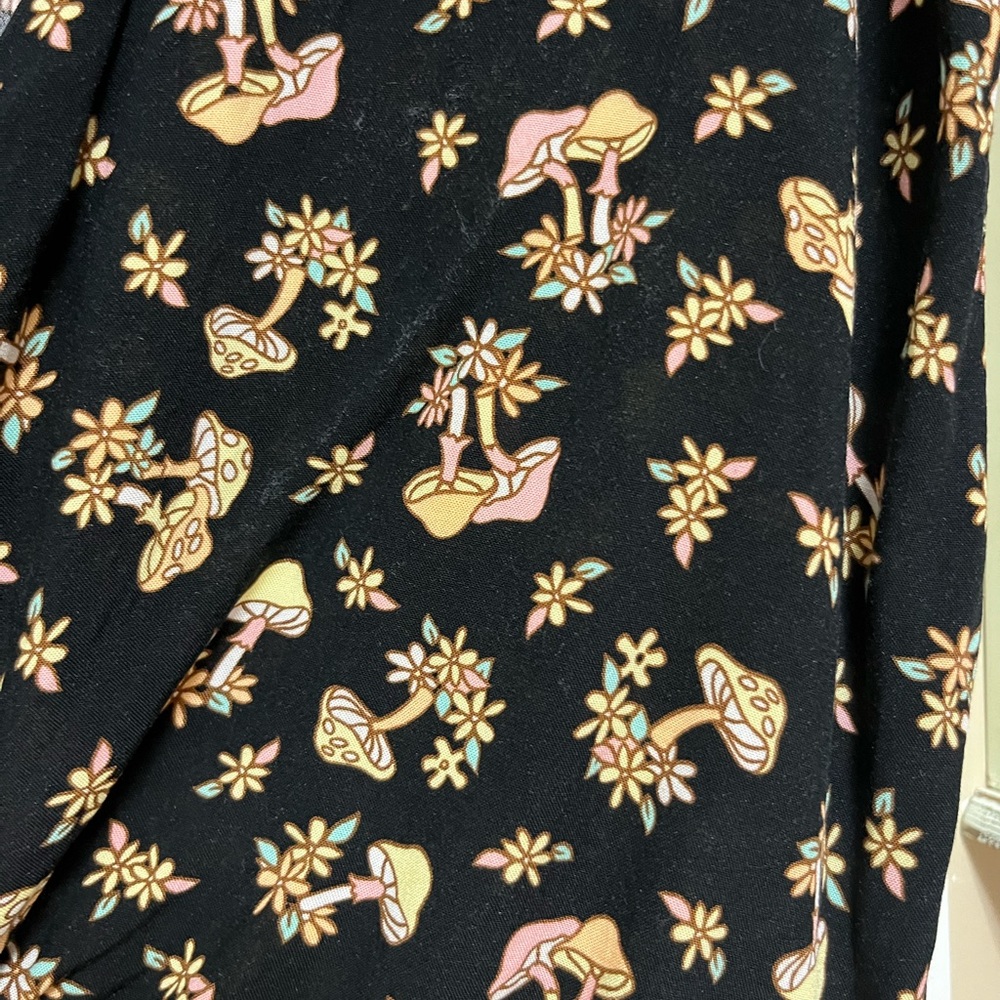 Mushroom print top with matching bralette. Size large.